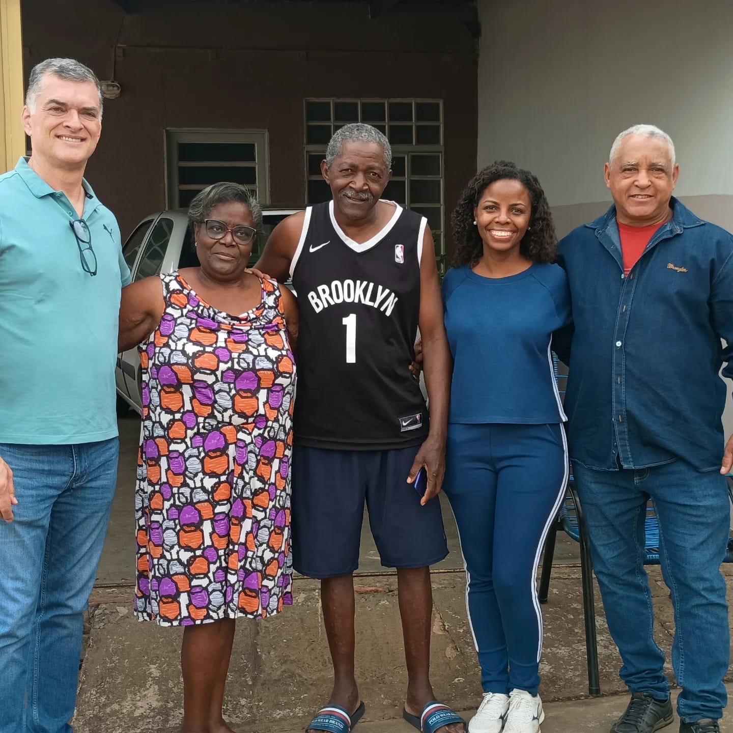 Dr Lapena dialoga com a população em Araraquara